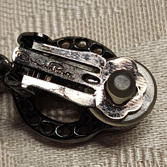 OSCAR DE LA RENTA Vintage 80s Clip On SINGLE 1PC. Earring - Picture 3 of 9